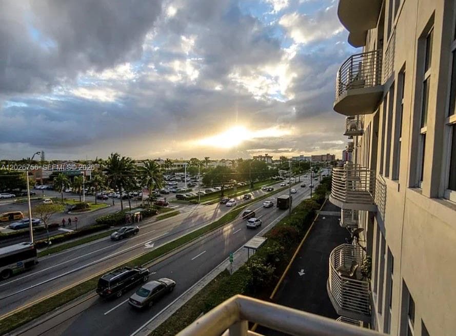 Skylofts Condo · #E405 in Miami - Photo 15