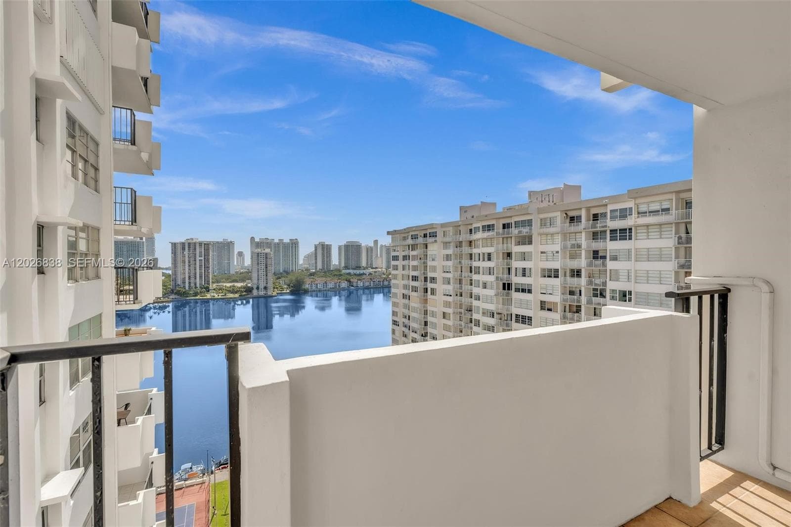 COMMODORE PLAZA · #1801 in Aventura - Photo 34