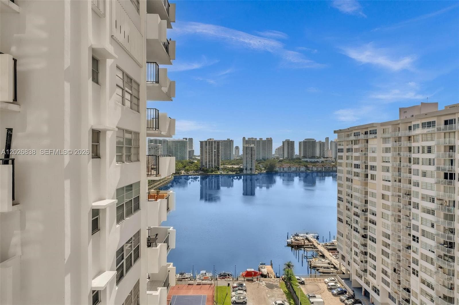 COMMODORE PLAZA · #1801 in Aventura - Photo 33