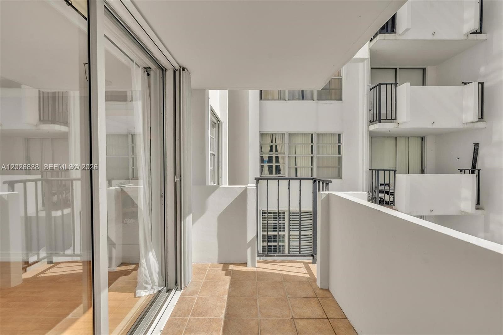 COMMODORE PLAZA · #1801 in Aventura - Photo 31