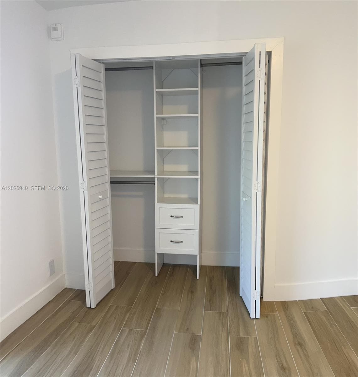 Closet 2 (Bedroom)