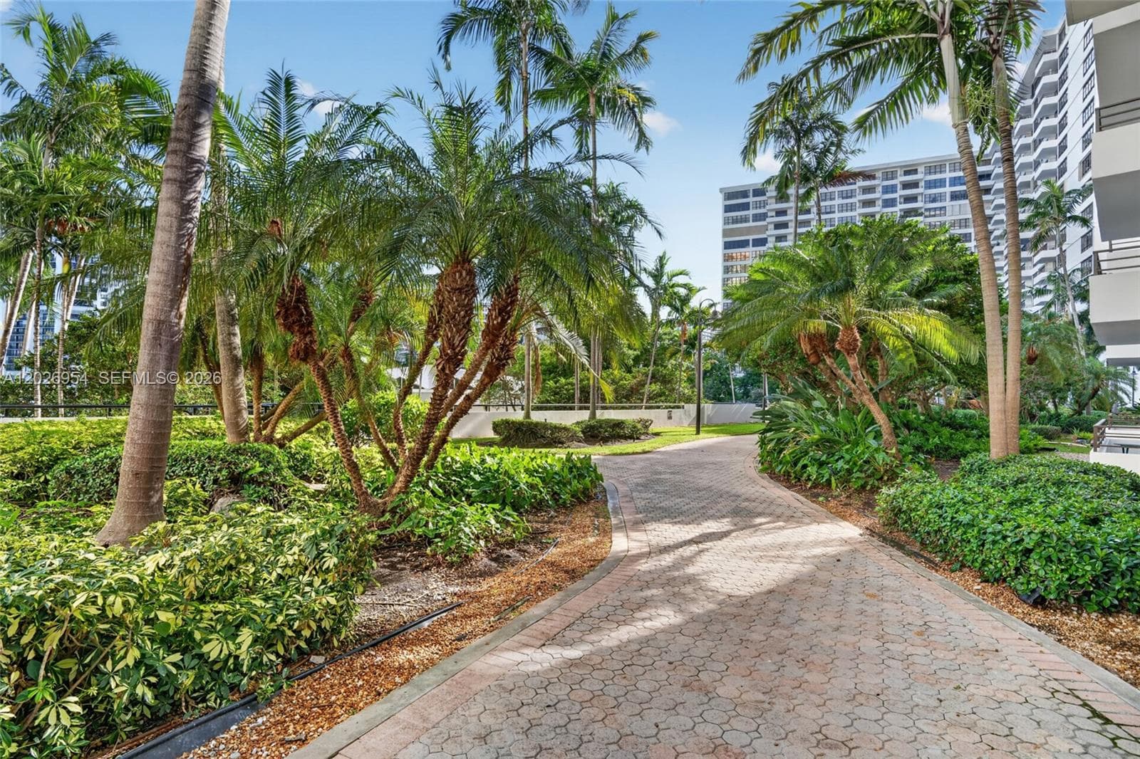 Olympus Towers & Marina · #1717 in Hallandale Beach - Photo 33