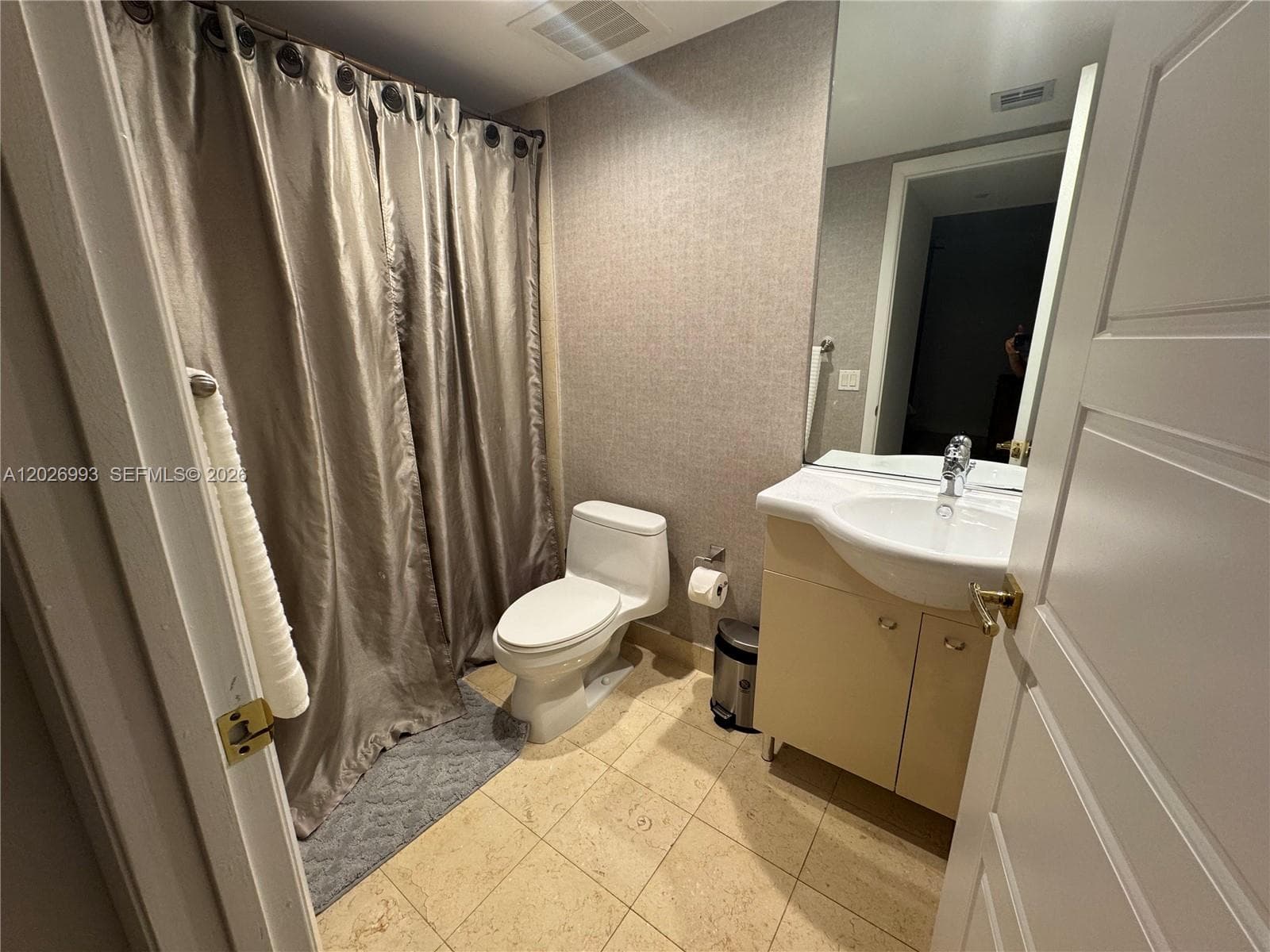 BEACH CLUB TWO CONDO · #3003 in Hallandale Beach - Photo 17