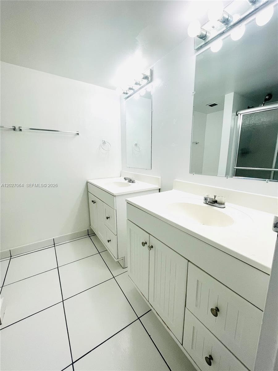 SAILBOAT CAY CONDO · #1613 in North Miami - Photo 13
