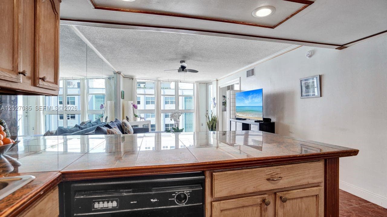 BAYVIEW TERRACE · #1404 in Miami Beach - Photo 12