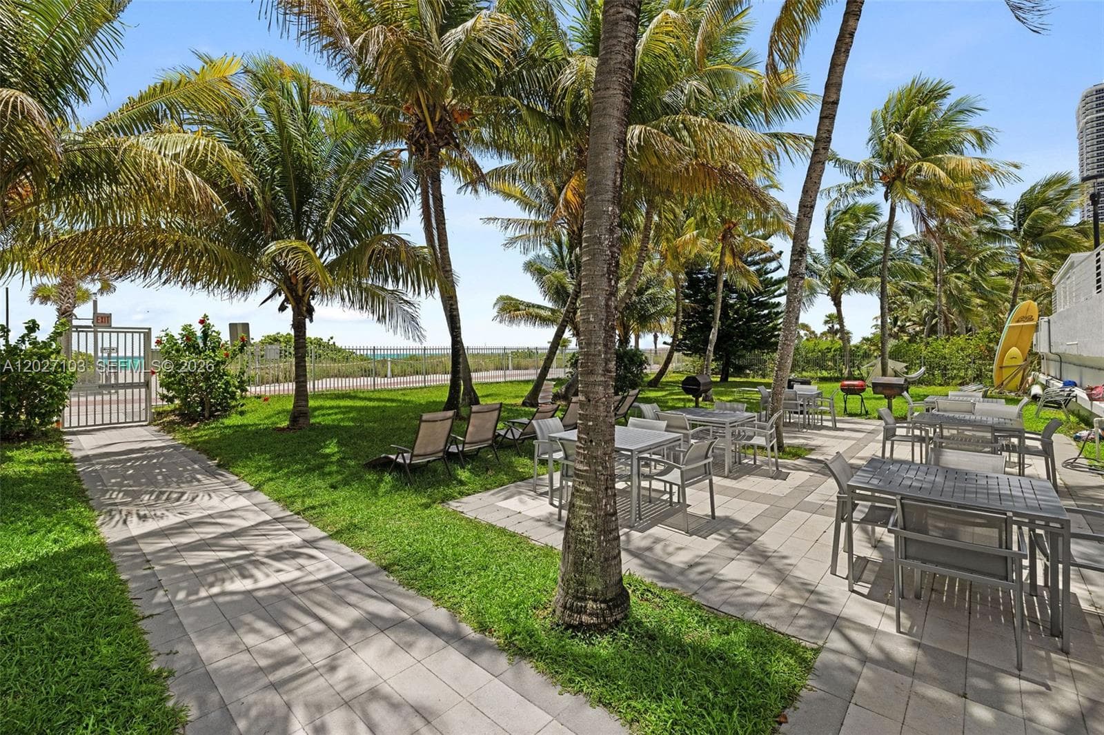 Carriage Club South · #1E in Miami Beach - Photo 20