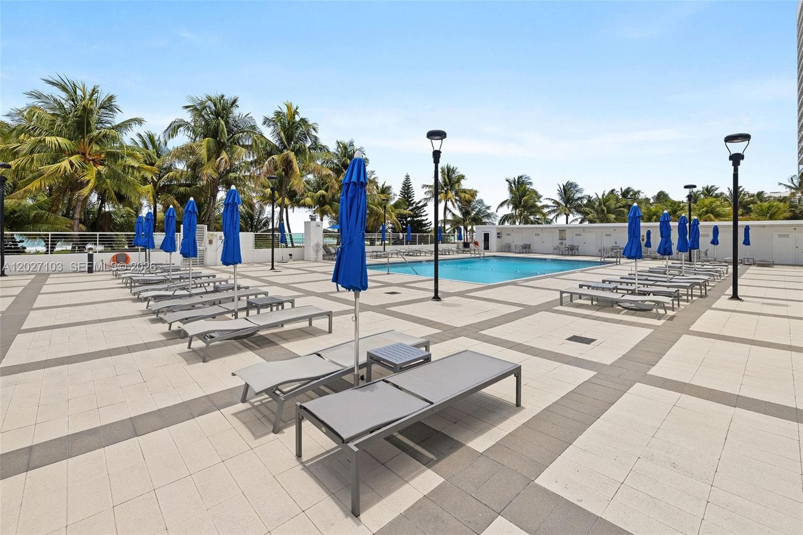Carriage Club South · #1E in Miami Beach - Photo 15