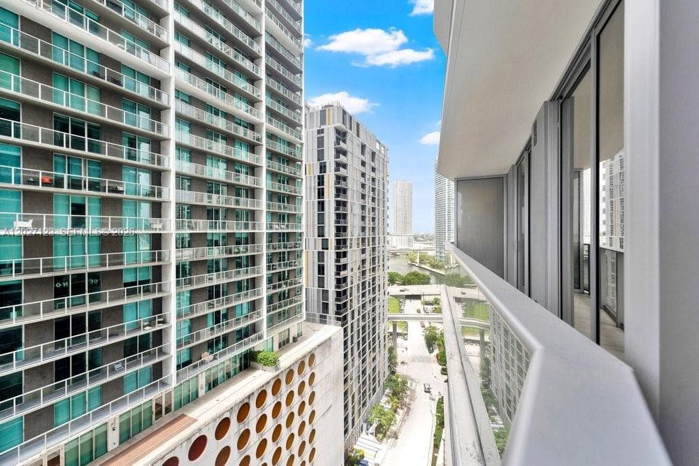Viceroy Brickell Residences · #1711 in Miami - Photo 14