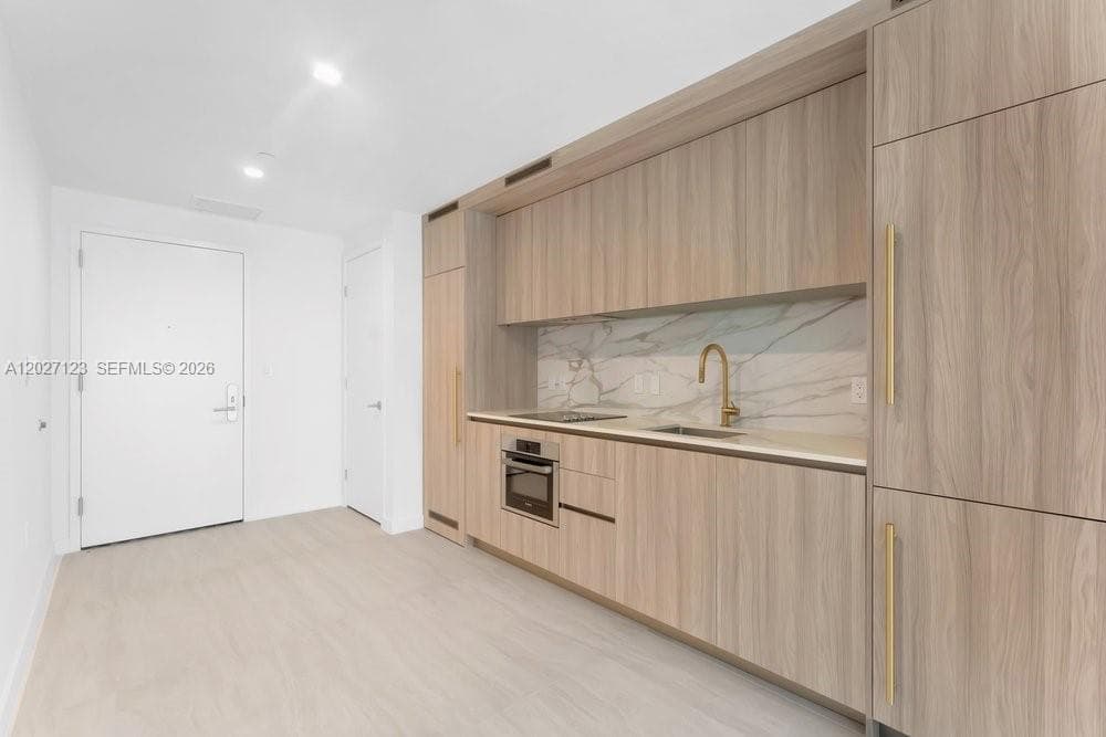 Viceroy Brickell Residences · #1711 in Miami - Photo 4