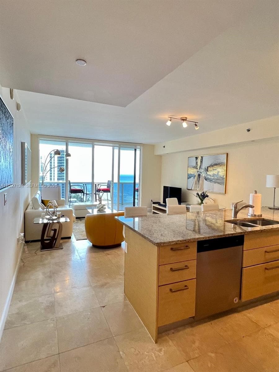 BEACH CLUB TWO · #1812 in Hallandale Beach - Photo 4