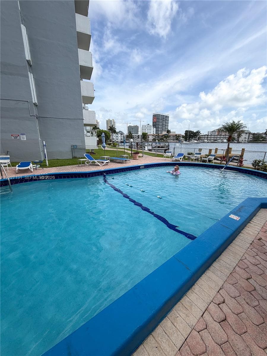 GOLDEN ISLES YACHT CLUB C · #205 in Hallandale Beach - Photo 22