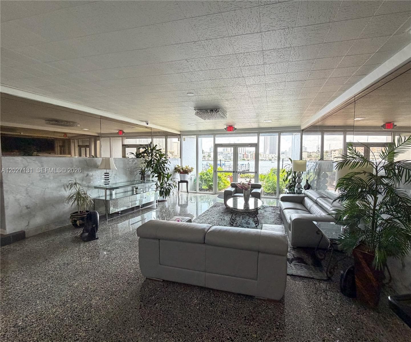 GOLDEN ISLES YACHT CLUB C · #205 in Hallandale Beach - Photo 20