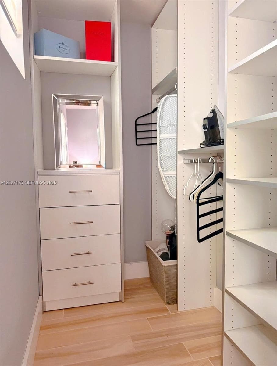 walk-in closet