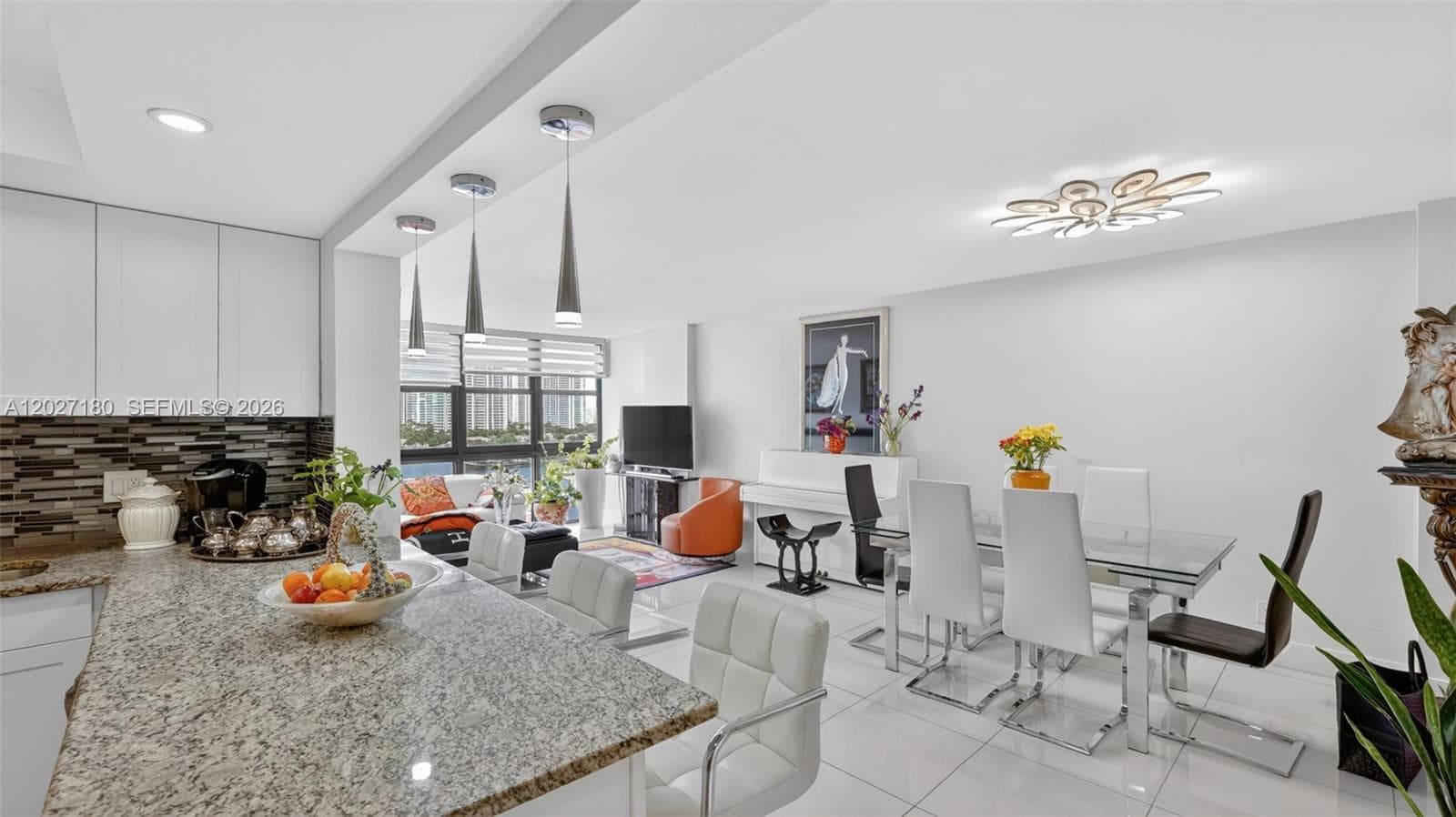 Avant Garde Condo · #1104 in Hallandale Beach - Photo 13