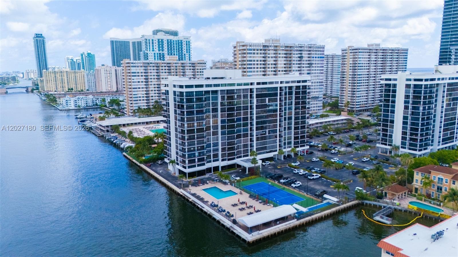 Avant Garde Condo · #1104 in Hallandale Beach - Photo 1