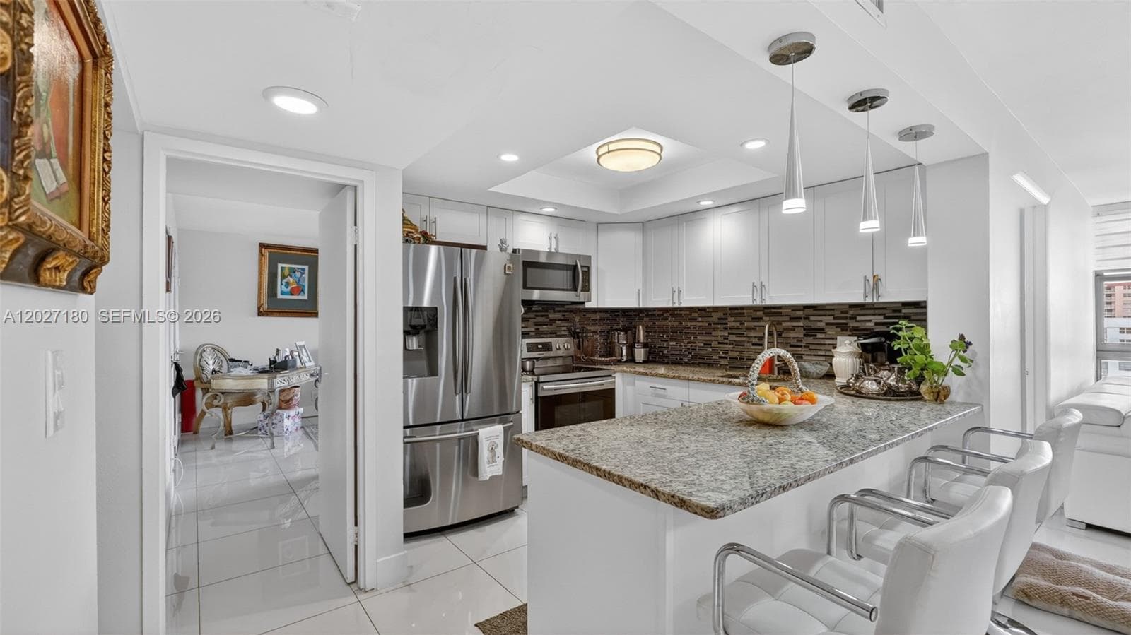 Avant Garde Condo · #1104 in Hallandale Beach - Photo 9