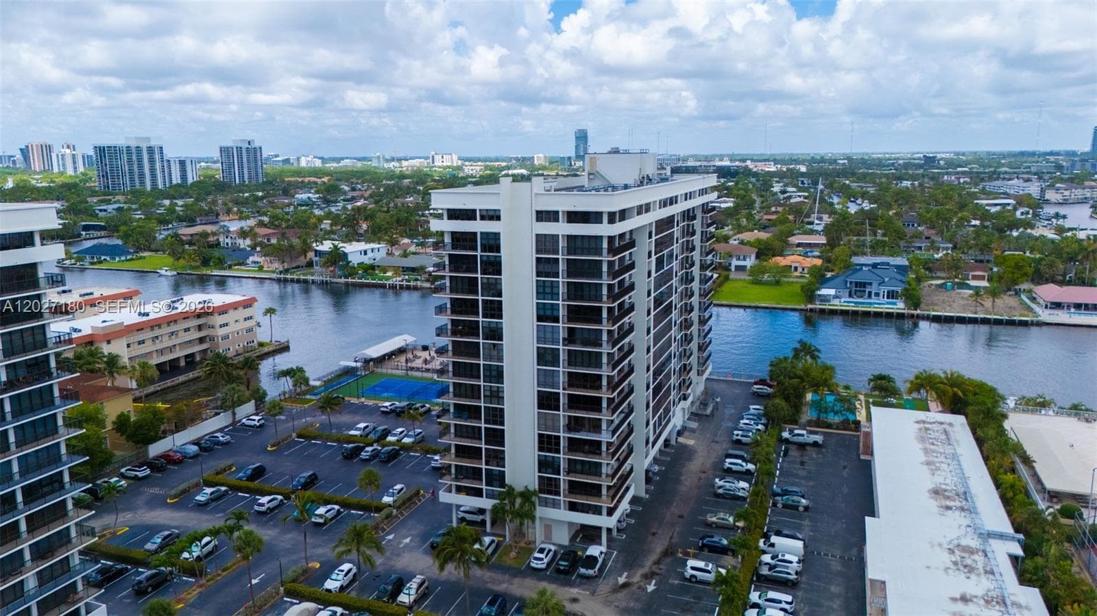Avant Garde Condo · #1104 in Hallandale Beach - Photo 38