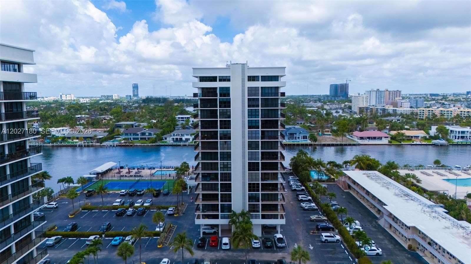 Avant Garde Condo · #1104 in Hallandale Beach - Photo 37
