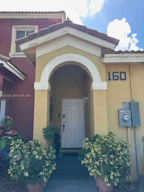 160 SW 16th Ave photo 2