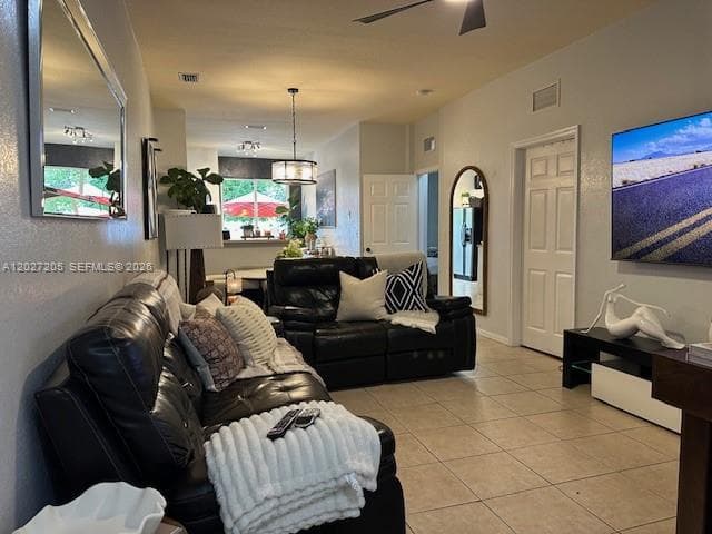 160 SW 16th Ave photo 6