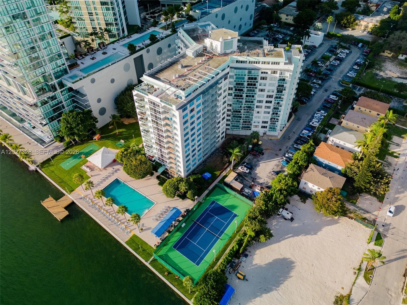 BAY PARK TOWERS CONDO · #1015 in Miami - Photo 9