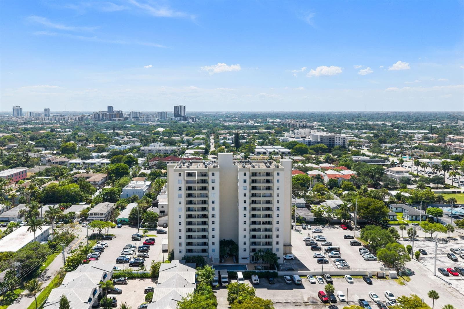 44-web-or-mls-900-ne-18th-ave