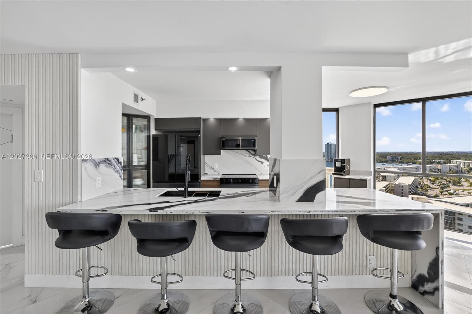 1000 ISL BLVD WILLIAMS IS · #1710 in Aventura - Photo 1