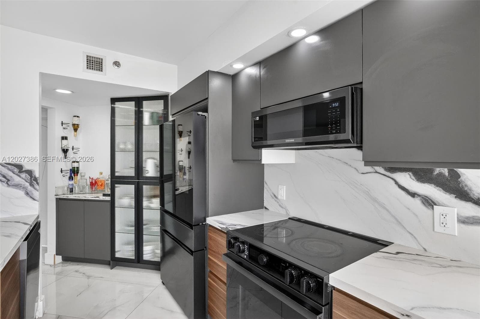 1000 ISL BLVD WILLIAMS IS · #1710 in Aventura - Photo 5
