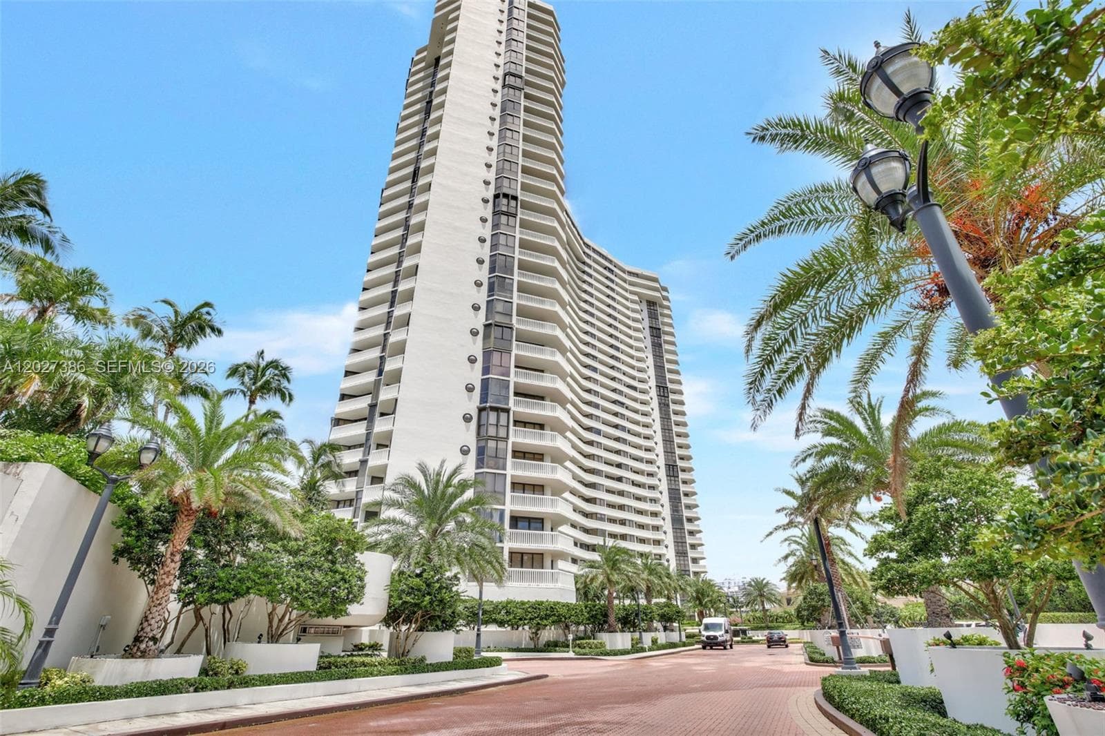 1000 ISL BLVD WILLIAMS IS · #1710 in Aventura - Photo 35