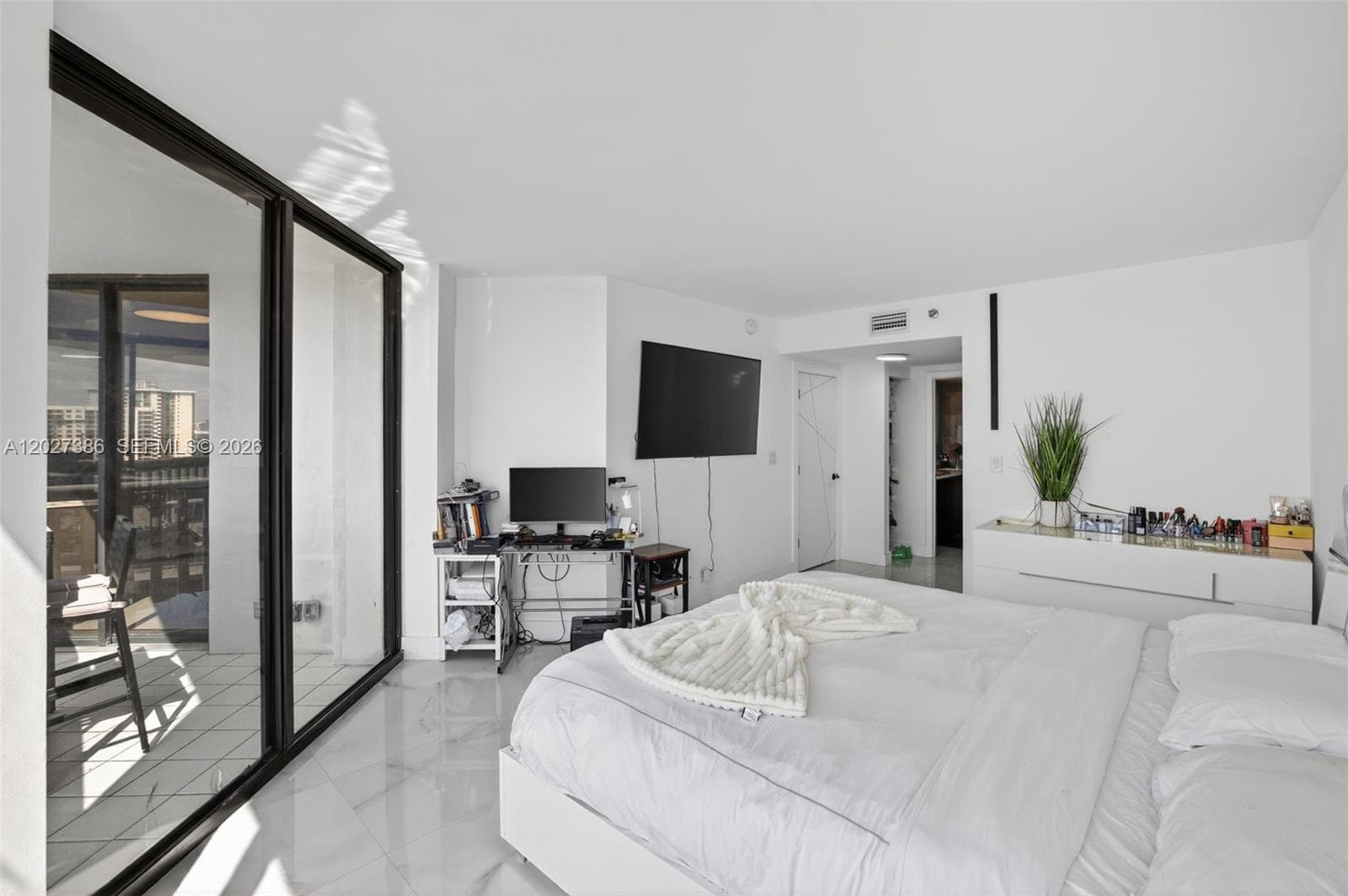 1000 ISL BLVD WILLIAMS IS · #1710 in Aventura - Photo 25