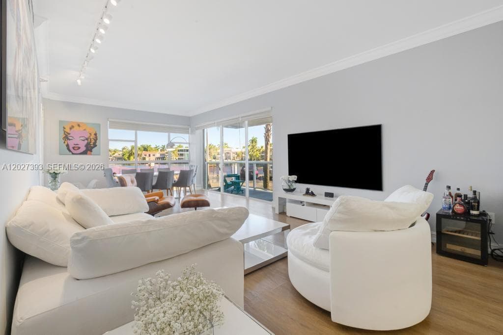 Waterview Condo · #143 in Aventura - Photo 9