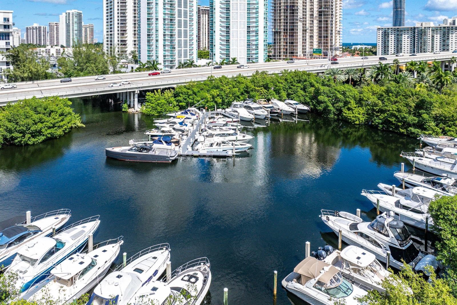 061-3500MysticPointeDrive-PH4-Aventura-F