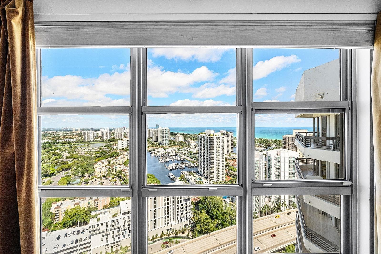 037-3500MysticPointeDrive-PH4-Aventura-F