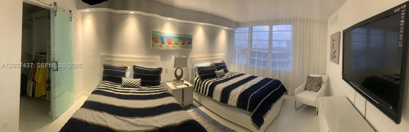 The Decoplage · #1535 in Miami Beach - Photo 2