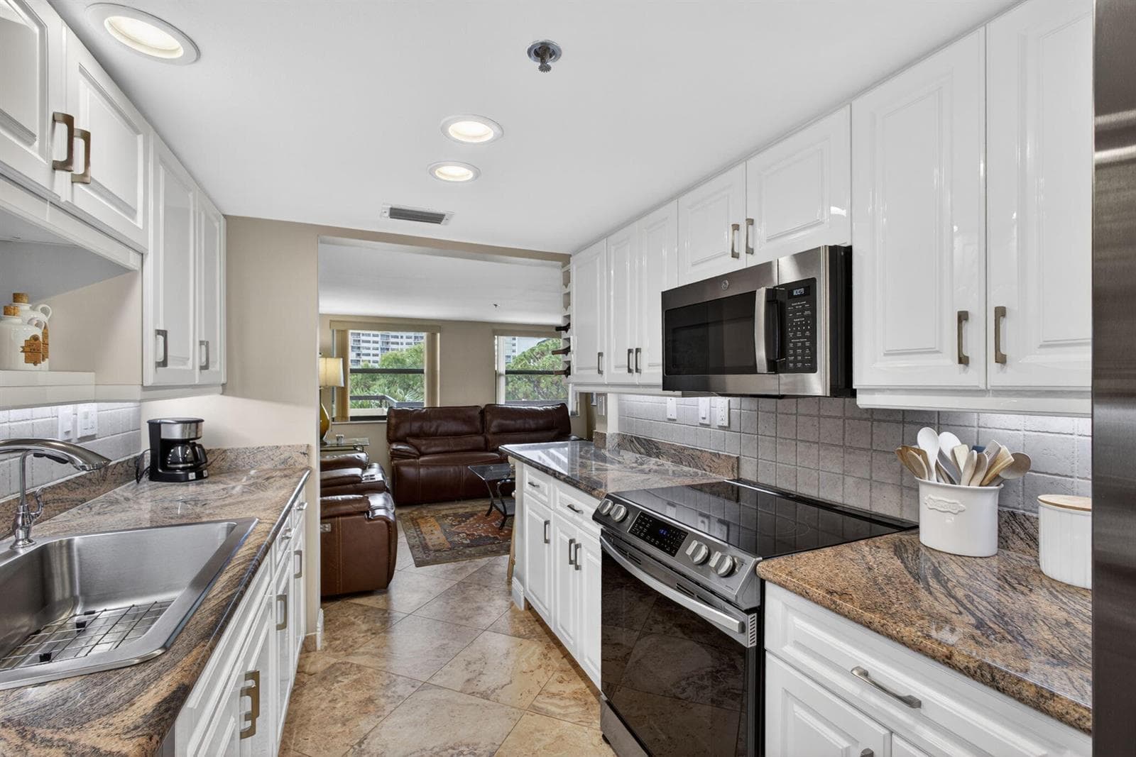 Kitchen 1