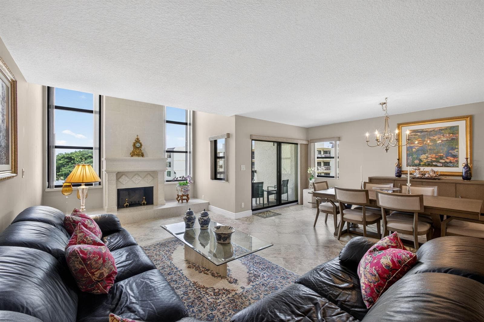 Living room 2