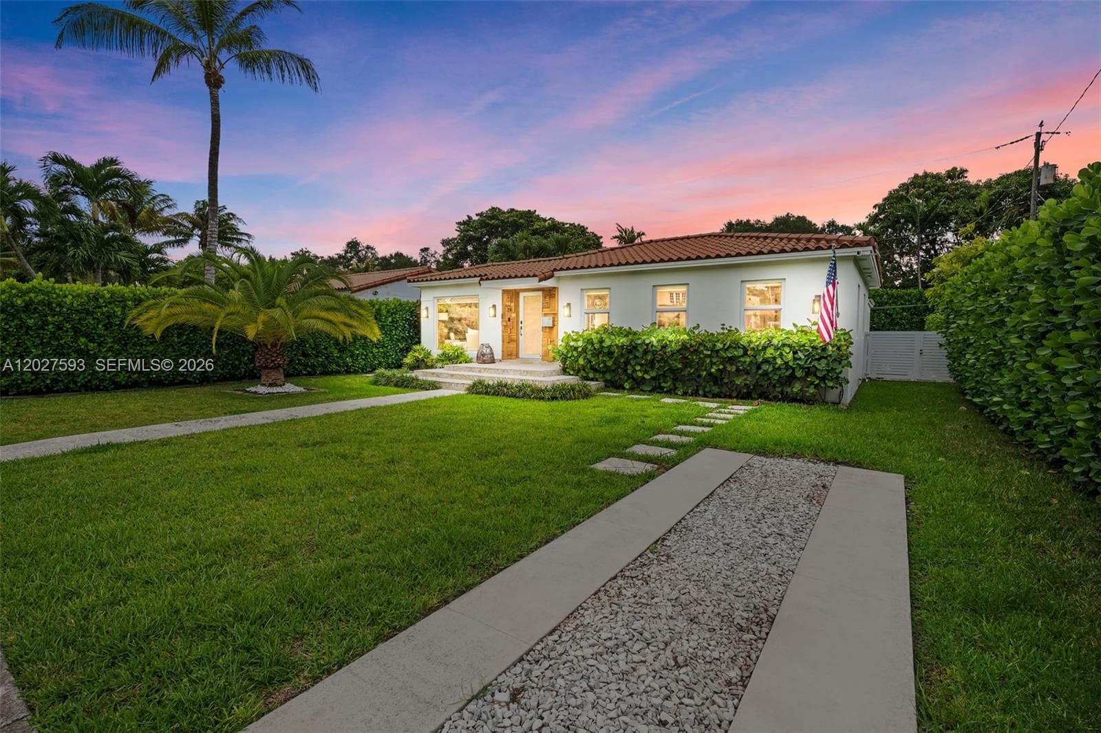 39 Montilla Ave photo 2
