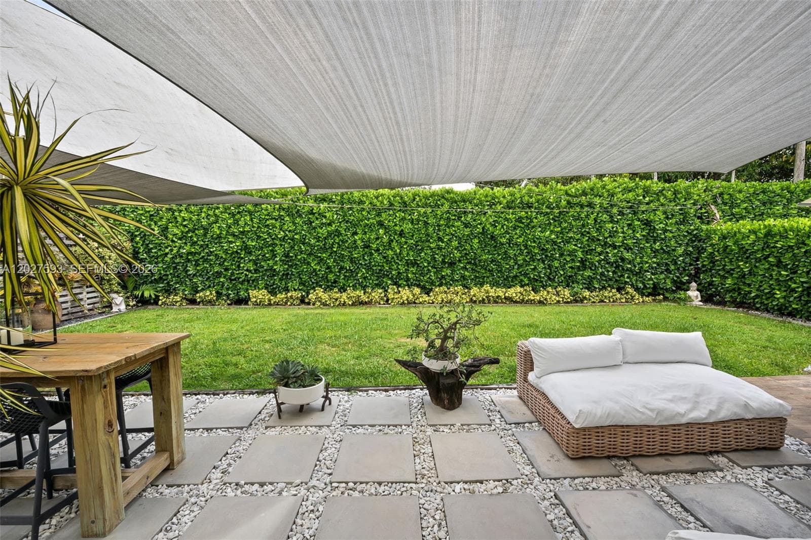 39 Montilla Ave photo 22