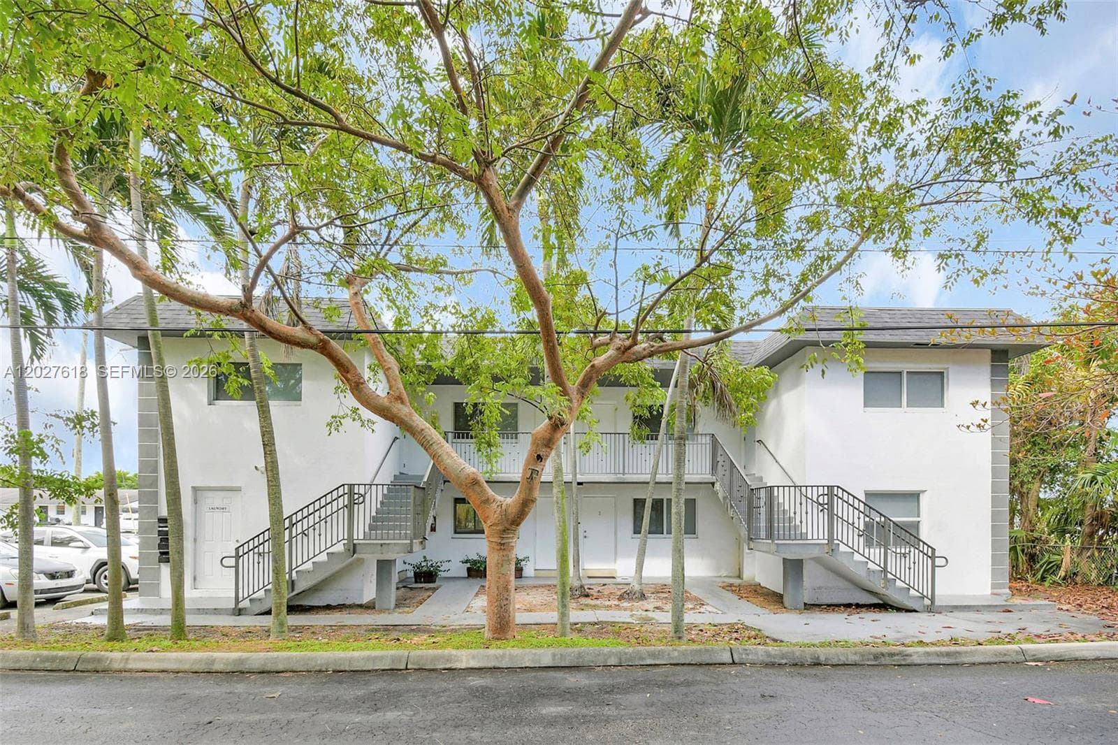 Hallendale Park · #1 in Hallandale Beach - Photo 22