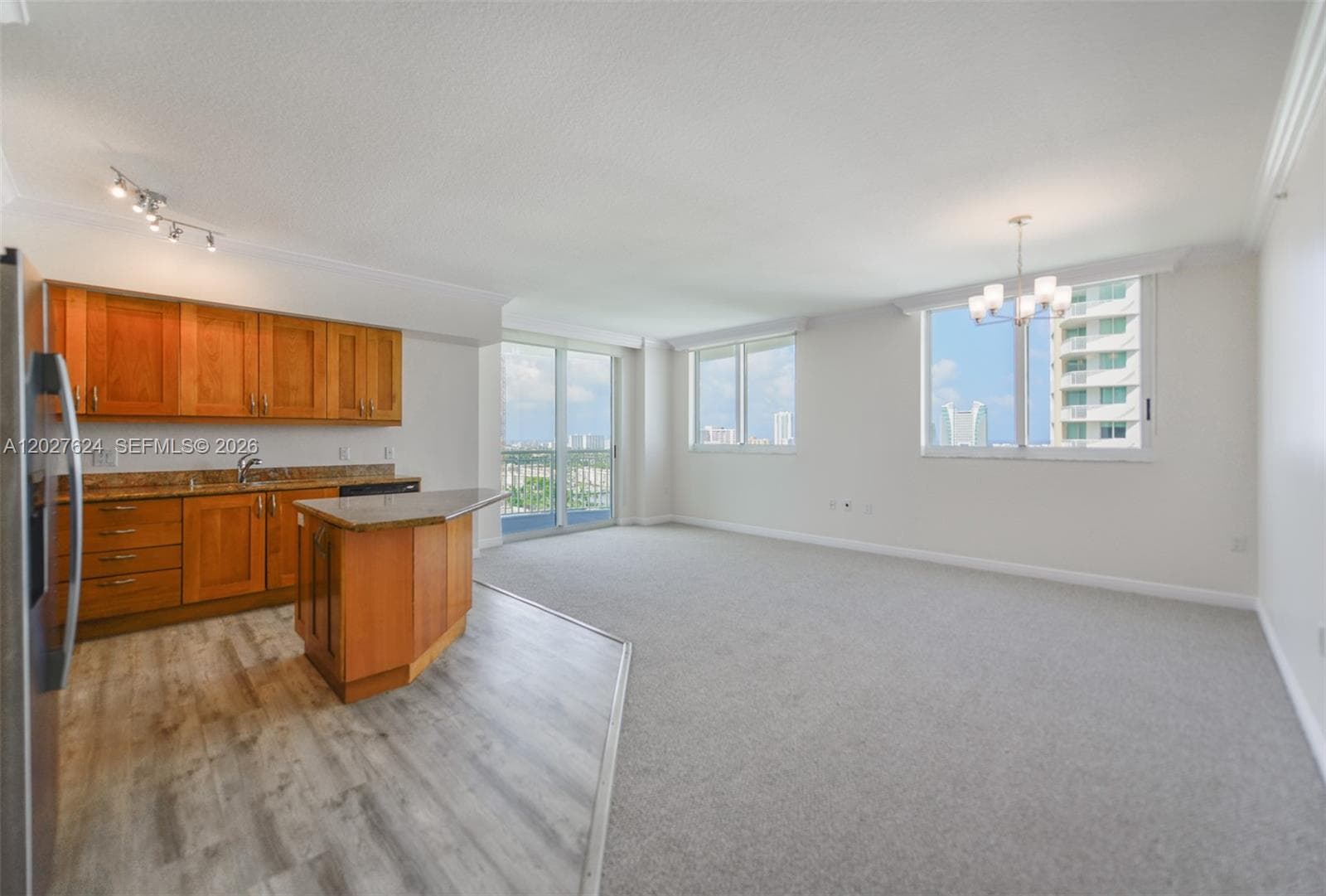 DUO CONDOMINIUM WEST · #1903W in Hallandale Beach - Photo 2