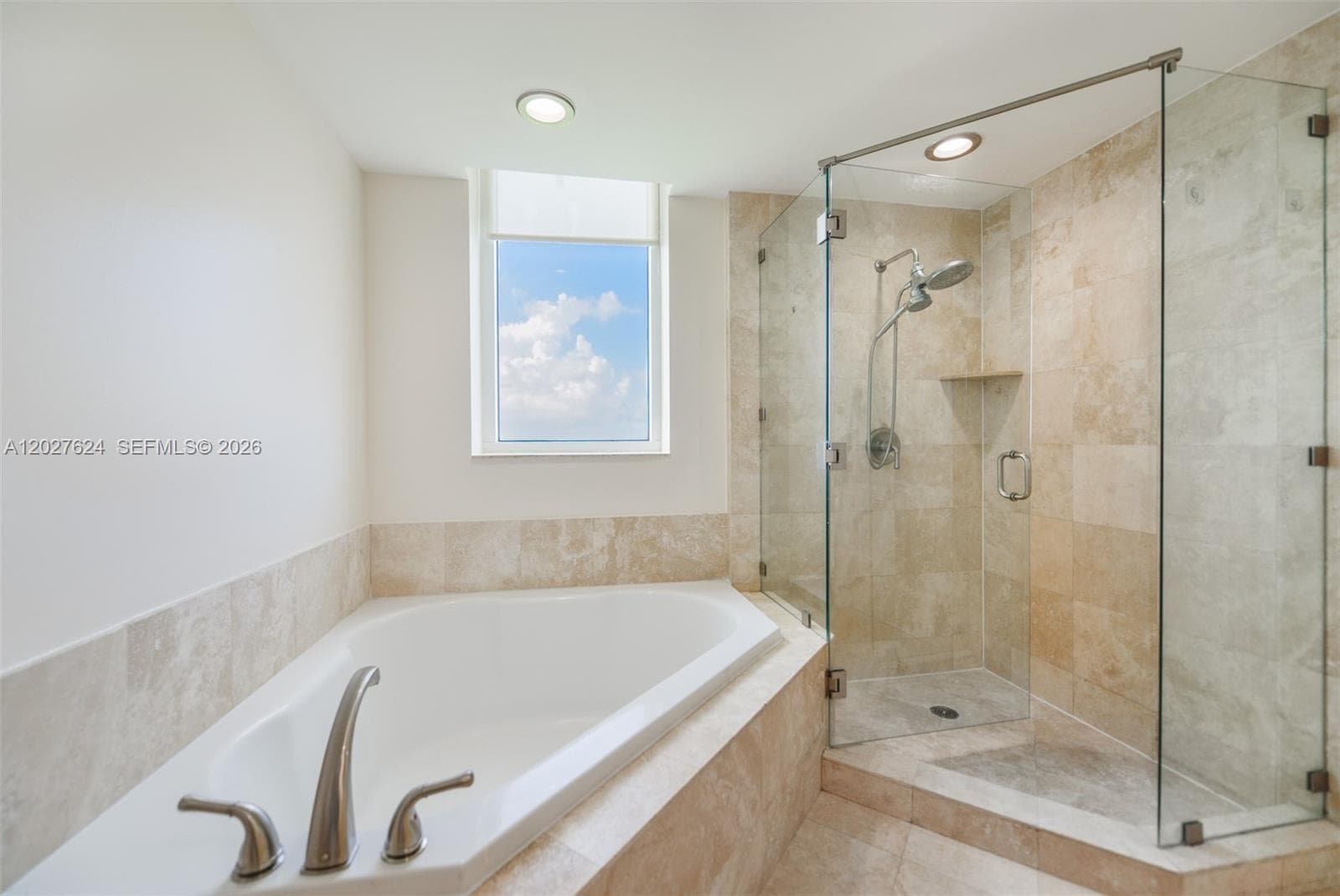 DUO CONDOMINIUM WEST · #1903W in Hallandale Beach - Photo 17