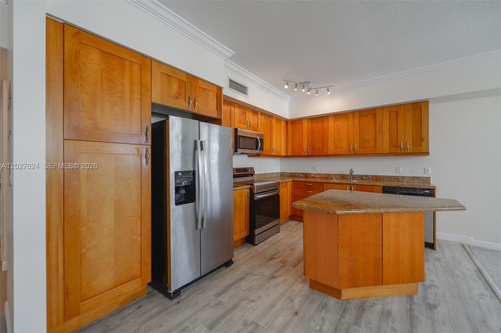 DUO CONDOMINIUM WEST · #1903W in Hallandale Beach - Photo 9