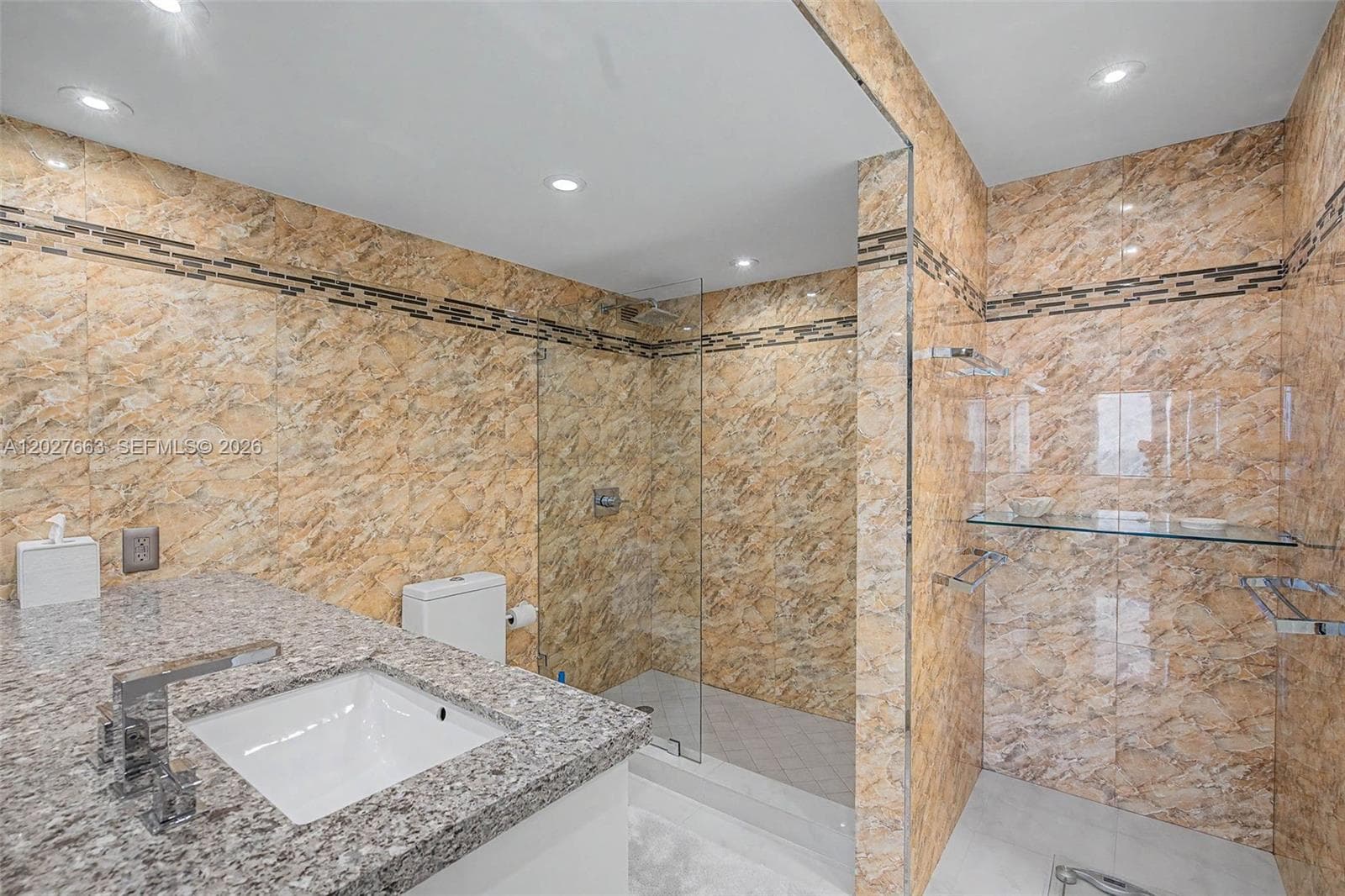 Roney Palace · #1210 in Miami Beach - Photo 16