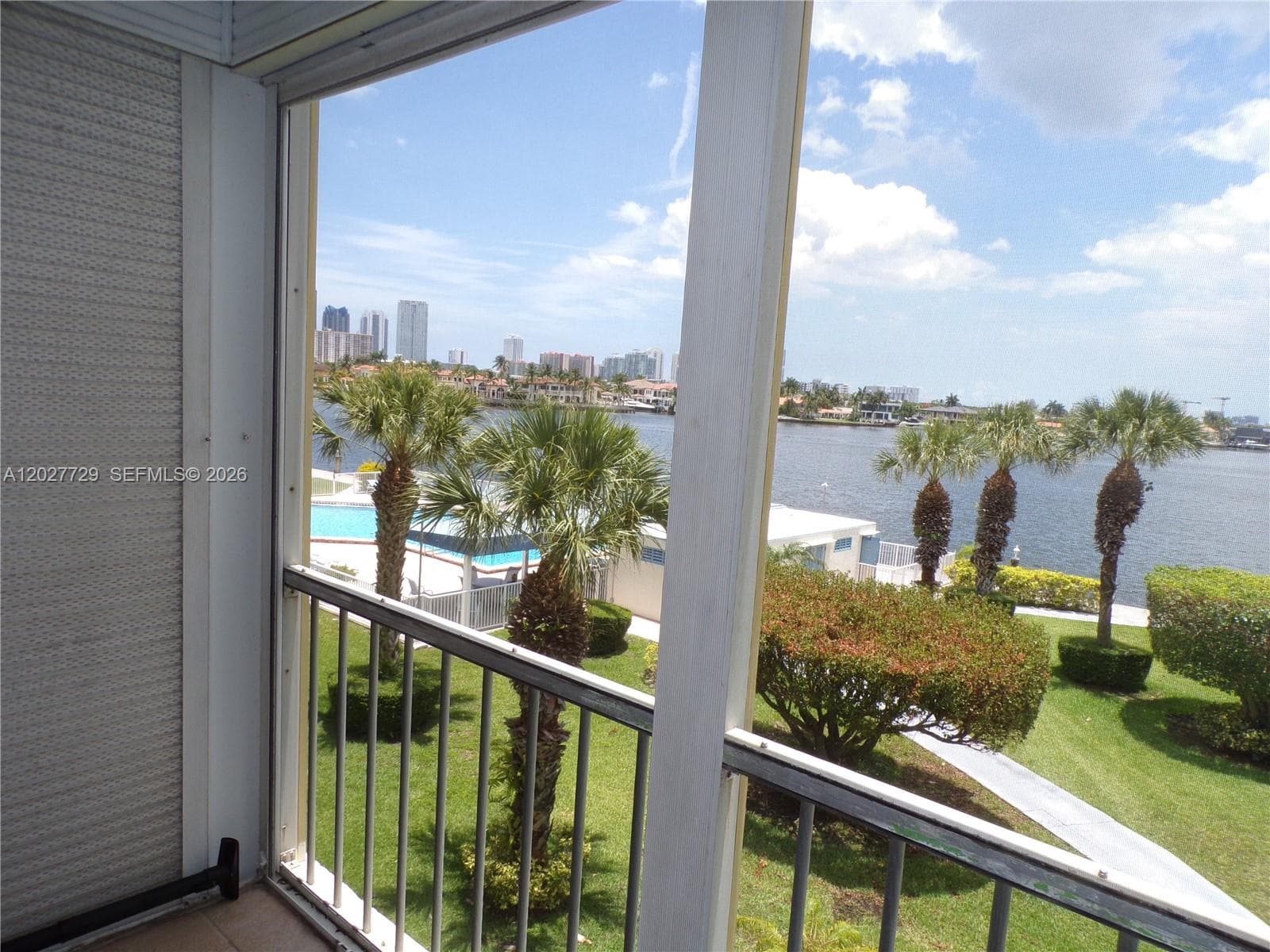Point East Condo · #R314 in Aventura - Photo 7