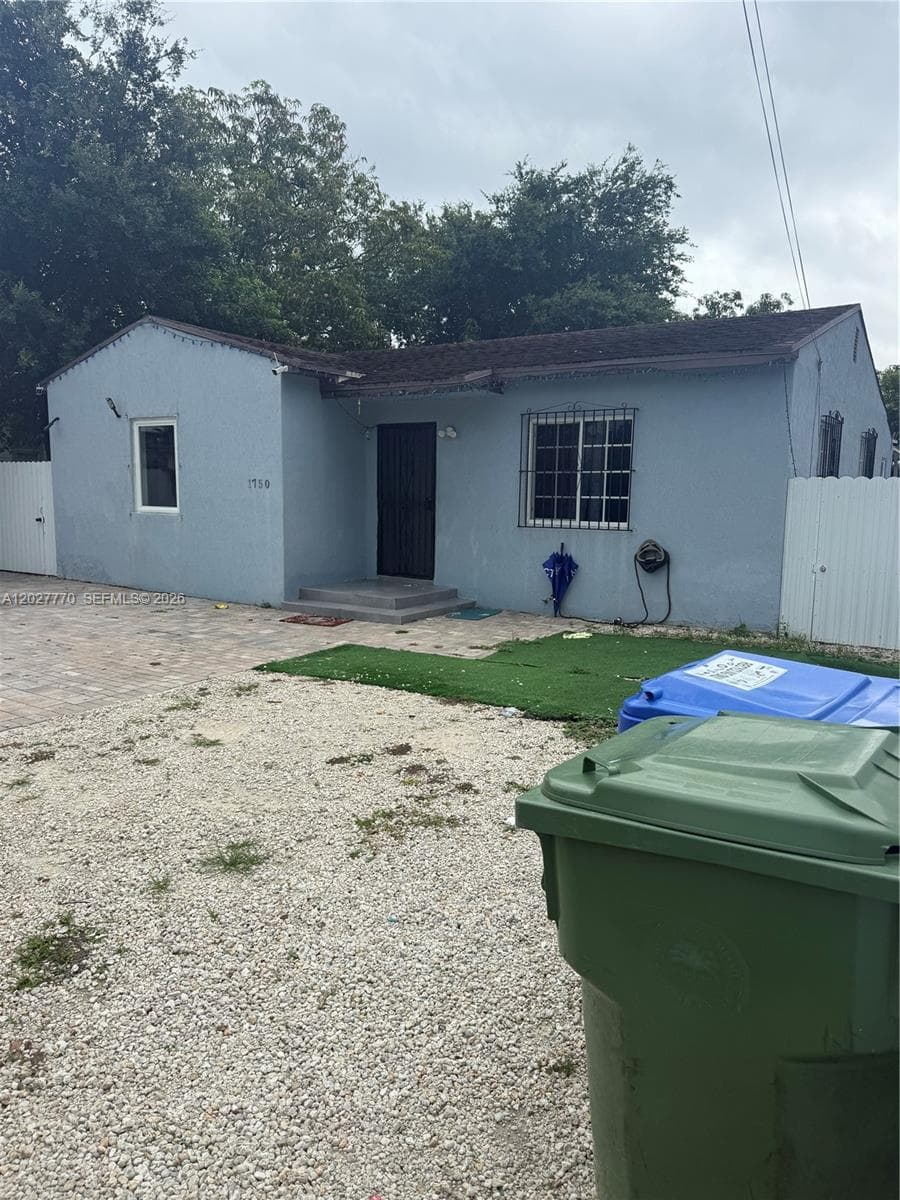 1750 NW 55th Ter photo 9