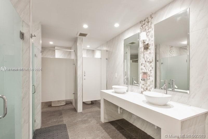 PARKER DORADO CONDO · #605 in Hallandale Beach - Photo 19
