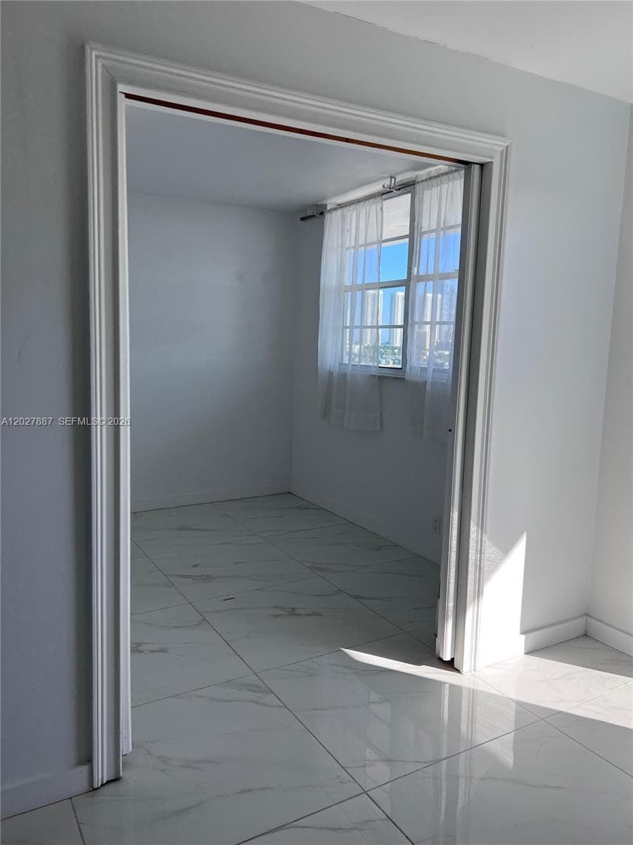 CORAL ISLE WEST · #1004 in North Miami Beach - Photo 13