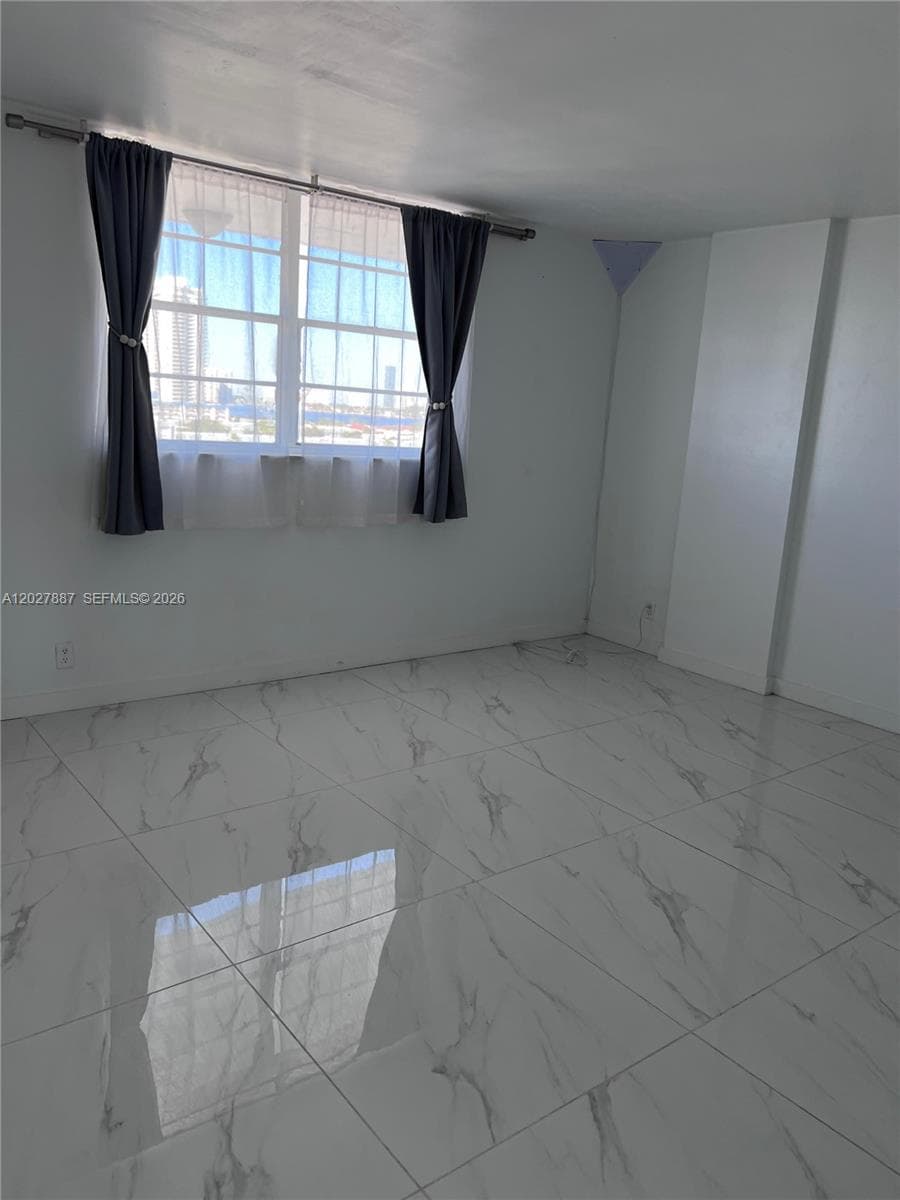 CORAL ISLE WEST · #1004 in North Miami Beach - Photo 9