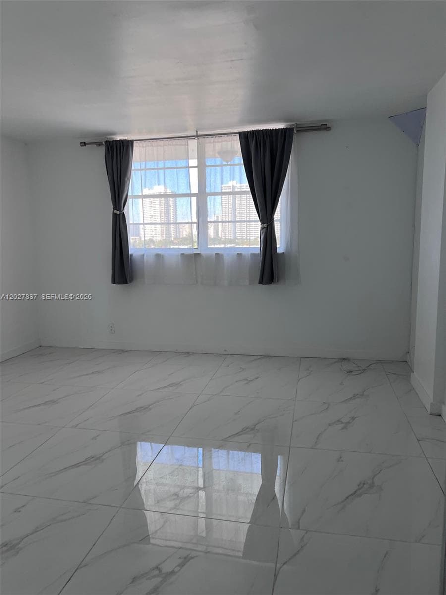 CORAL ISLE WEST · #1004 in North Miami Beach - Photo 8