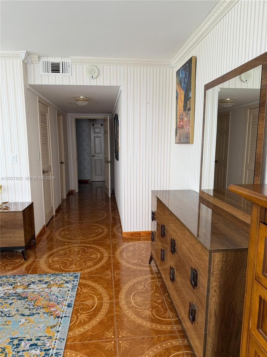 OLYMPUS CONDO PHASE · #1712 in Hallandale Beach - Photo 10